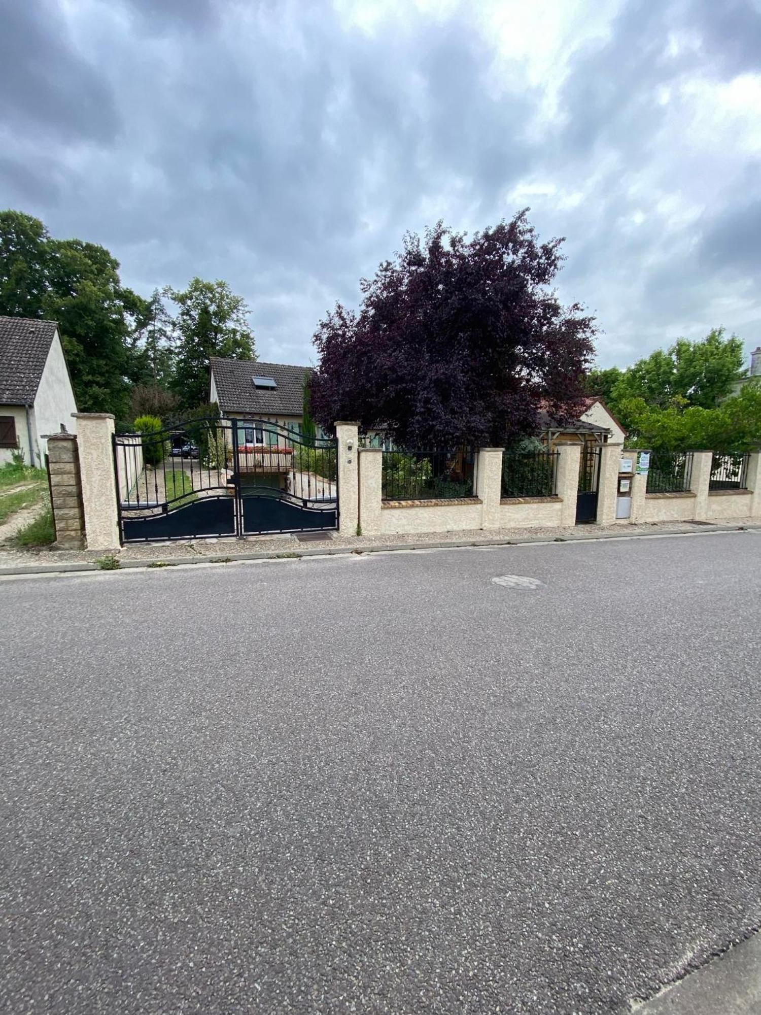Aux Gres Des Moisonettes Guest House Limetz Bagian luar foto