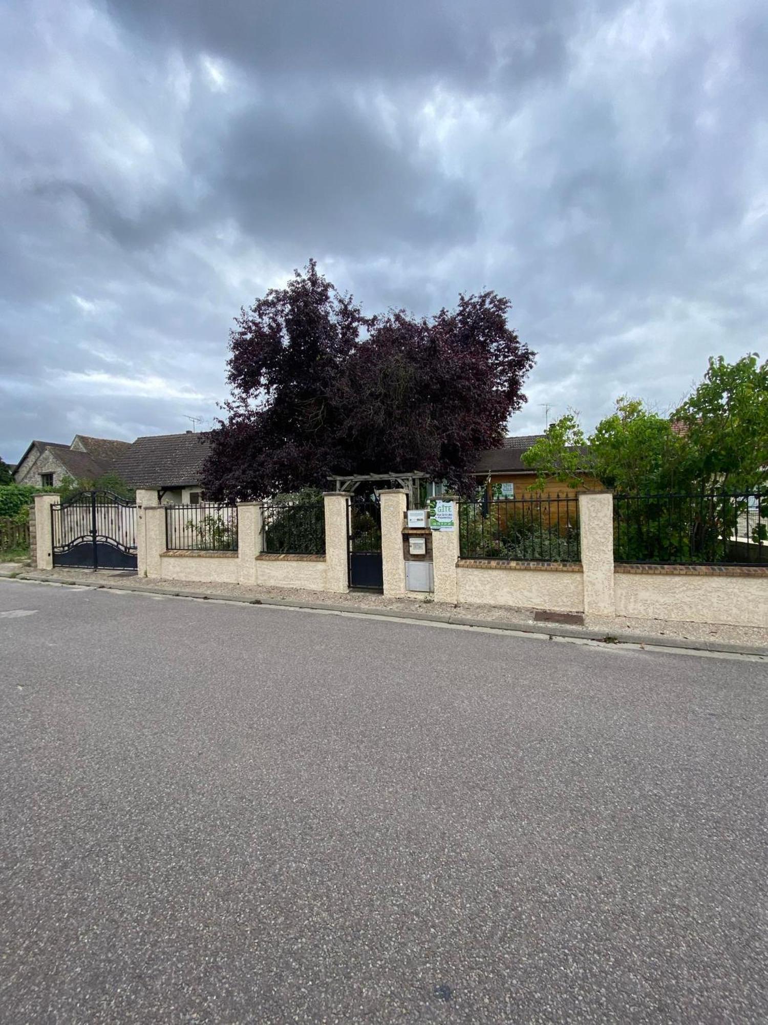 Aux Gres Des Moisonettes Guest House Limetz Bagian luar foto